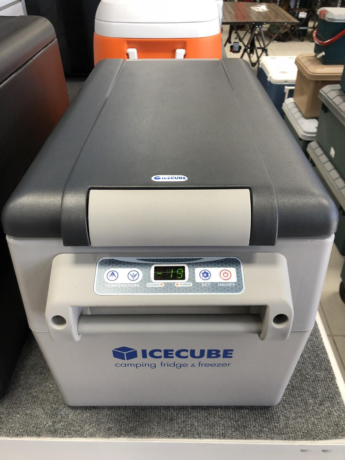 Автомобильный морозильник IC30, 29 литров